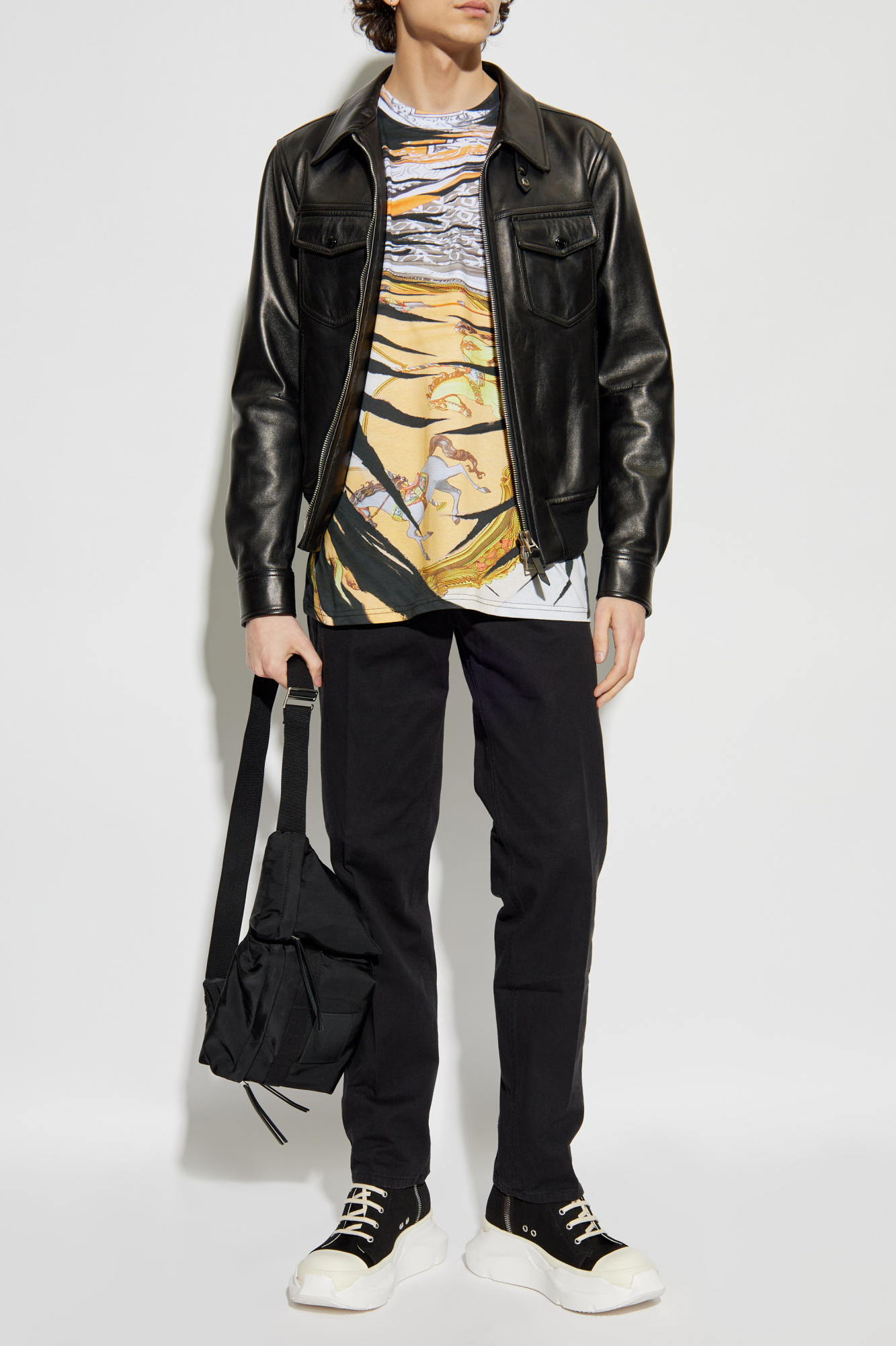 DIESEL :: ディーゼル Tシャツ t-boxt-r25 T-BOXT-R25 T-shirt with regal bandana print｜マルチカラー